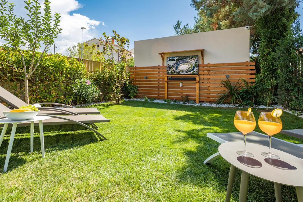 Villa Andrija Family Dream With Heated Pool At The Sea With Beautiful Garden, Outside Cinema And Kids Playground Фажана Экстерьер фото