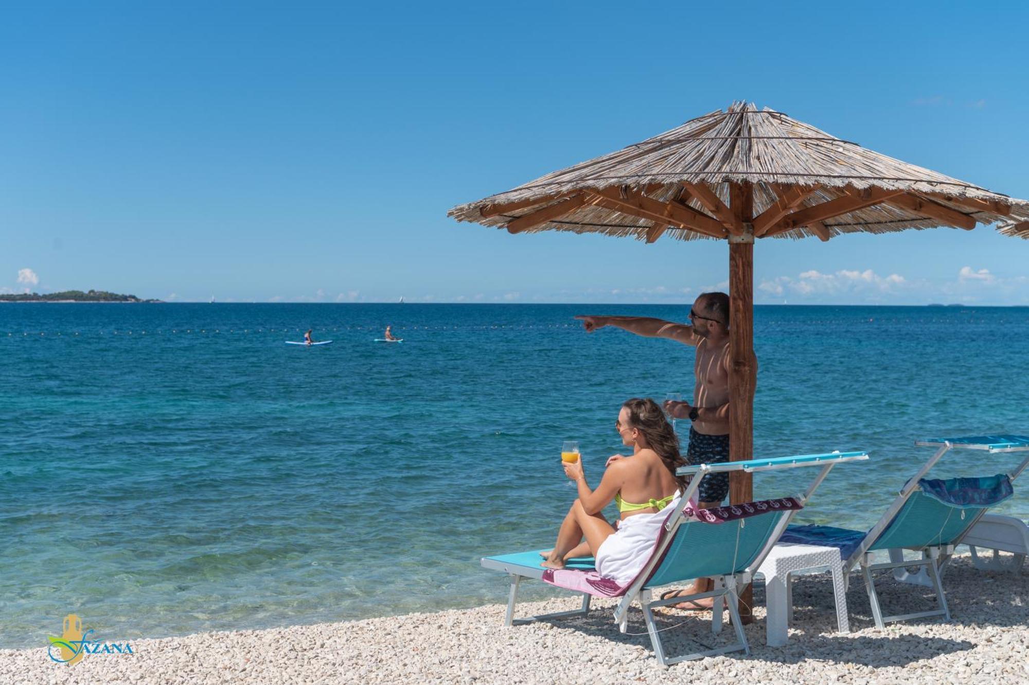 Villa Andrija Family Dream With Heated Pool At The Sea With Beautiful Garden, Outside Cinema And Kids Playground Фажана Экстерьер фото